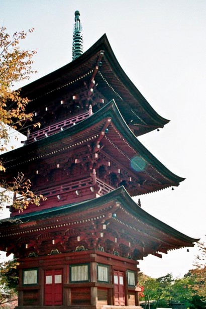 Japan 2001-Tokyo Temple-42