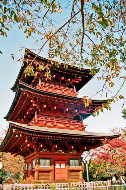 Japan 2001-Tokyo Temple-44