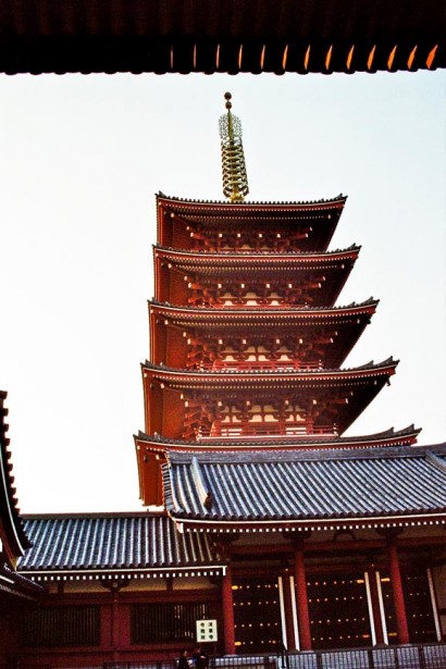 Japan 2001-Tokyo Temple-49