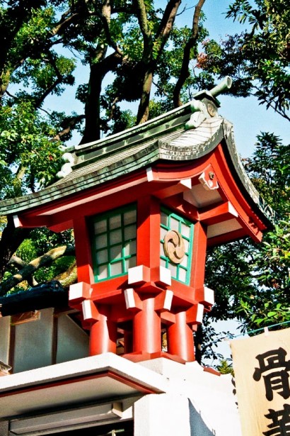 Japan 2001-Tokyo Temple-60